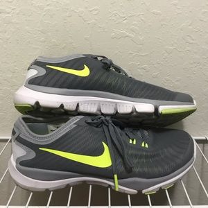 Nike Women Flex Supreme TR 4